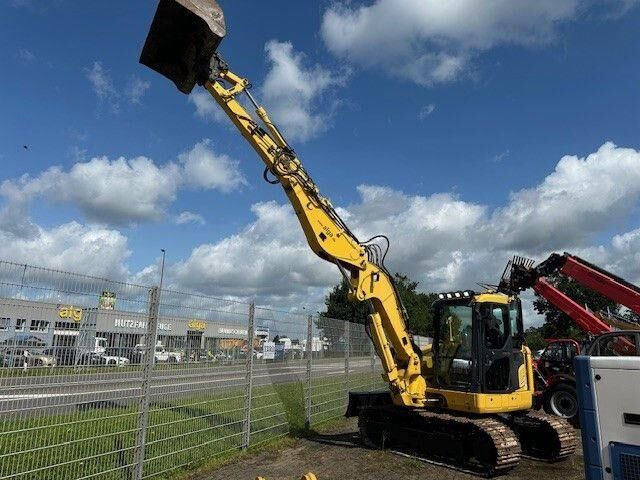 Komatsu PC118MR-8, Verstellausleger, GPS, Hydr. S.W.S - Lánctalpas kotró: 2 kép. Komatsu PC118MR-8, Verstellausleger, GPS, Hydr. S.W.S - Lánctalpas kotró: 2 kép.