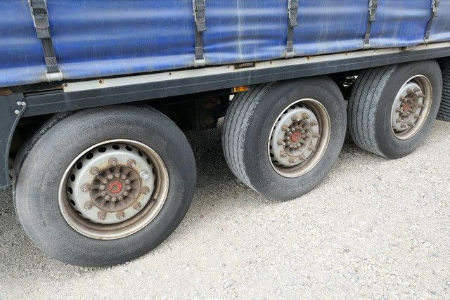 Krone SD 27 ELB4-CS, Edscha, Luftfederung, Tautliner - Ponyvás félpótkocsi: 3 kép. Krone SD 27 ELB4-CS, Edscha, Luftfederung, Tautliner - Ponyvás félpótkocsi: 3 kép.