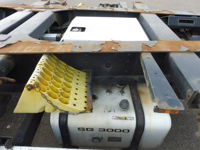 Krone SD, Alle Container, Thermo King , Alu-Felgen,BPW - Félpótkocsi cserefelépítményes: 4 kép. Krone SD, Alle Container, Thermo King , Alu-Felgen,BPW - Félpótkocsi cserefelépítményes: 4 kép.