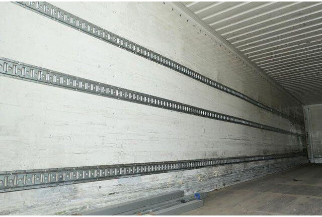 Félpótkocsi dobozos Krone SD, Isoliert, Türen, BPW, Luftfederung, 13.62m: 9 kép. Félpótkocsi dobozos Krone SD, Isoliert, Türen, BPW, Luftfederung, 13.62m: 9 kép.