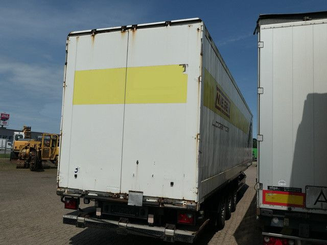 Krone SDK 27, Schlüssellochblech, LBW, Luft-Lift, SAF - Félpótkocsi dobozos: 4 kép. Krone SDK 27, Schlüssellochblech, LBW, Luft-Lift, SAF - Félpótkocsi dobozos: 4 kép.