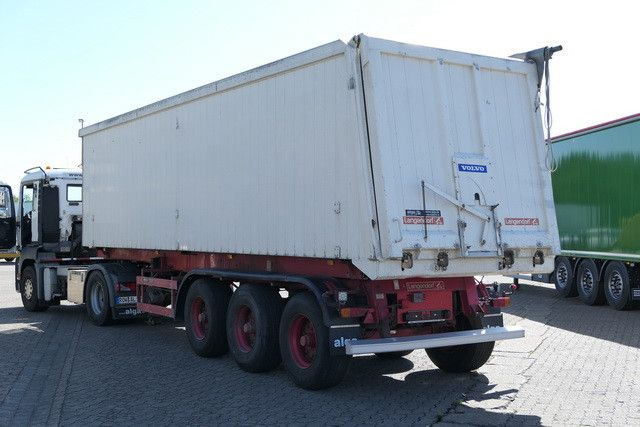 Langendorf SKA 27/27, 40 cbm./Liftachse/BPW - Félpótkocsi billenőplatós: 2 kép. Langendorf SKA 27/27, 40 cbm./Liftachse/BPW - Félpótkocsi billenőplatós: 2 kép.