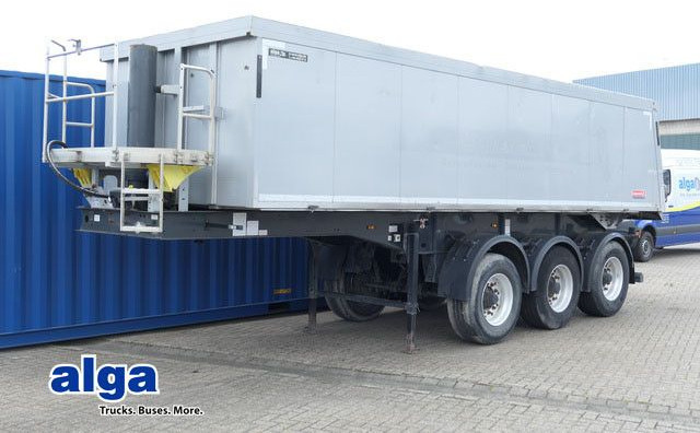 Langendorf SKA-HS 24/30 ISOXX, Alu, Thermo, 26m³, Luft-Lift - Félpótkocsi billenőplatós: 1 kép. Langendorf SKA-HS 24/30 ISOXX, Alu, Thermo, 26m³, Luft-Lift - Félpótkocsi billenőplatós: 1 kép.