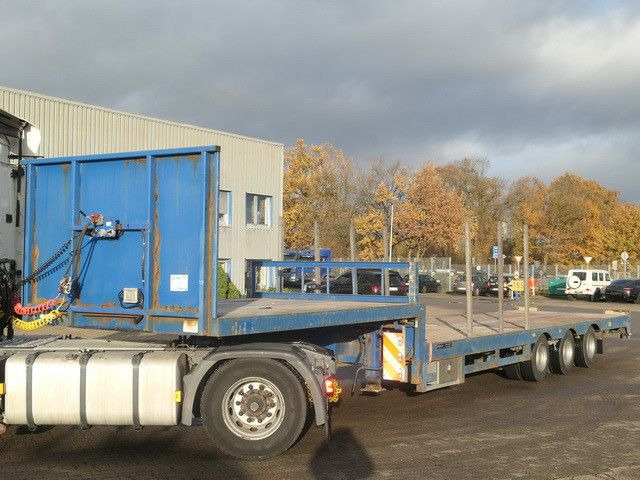 LinTrailers 3 LSD 18-30, 9,4mtr. Tiefbett, Gelenkt, 3-Achser - Félpótkocsi mélybölcsős: 2 kép. LinTrailers 3 LSD 18-30, 9,4mtr. Tiefbett, Gelenkt, 3-Achser - Félpótkocsi mélybölcsős: 2 kép.