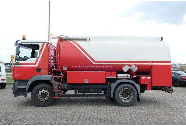 MAN 18.280 TGM, 14m³, 3 Kammern, 2x Schlauchtrommel - Tartályos teherautó: 2 kép. MAN 18.280 TGM, 14m³, 3 Kammern, 2x Schlauchtrommel - Tartályos teherautó: 2 kép.