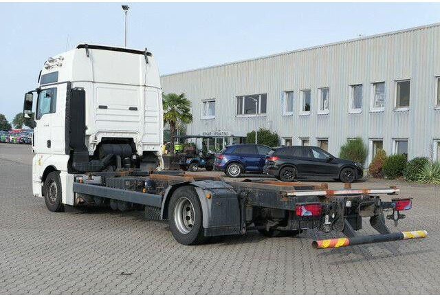MAN 18.440 TGX 4x2, XXL, BDF, Standklima,Schlafliege - Alvaz teherautó: 3 kép. MAN 18.440 TGX 4x2, XXL, BDF, Standklima,Schlafliege - Alvaz teherautó: 3 kép.