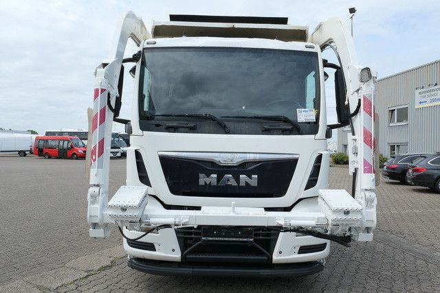MAN 26.320 TGS BL 6x2, Überkopflader/Frontlader, AC MAN 26.320 TGS BL 6x2, Überkopflader/Frontlader, AC - Szemetesautó: 2 kép. MAN 26.320 TGS BL 6x2, Überkopflader/Frontlader, AC MAN 26.320 TGS BL 6x2, Überkopflader/Frontlader, AC - Szemetesautó: 2 kép.