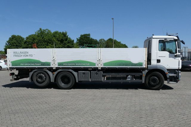 MAN 26.340 TGM 6x2, Lenk-Lift, Voll-Luft, Klima - Platós teherautó: 4 kép. MAN 26.340 TGM 6x2, Lenk-Lift, Voll-Luft, Klima - Platós teherautó: 4 kép.