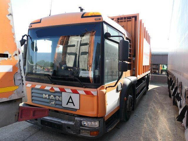 MAN 26.350 TGA/Haller 24 m³./Klima/4 Sitze - Szemetesautó: 3 kép. MAN 26.350 TGA/Haller 24 m³./Klima/4 Sitze - Szemetesautó: 3 kép.