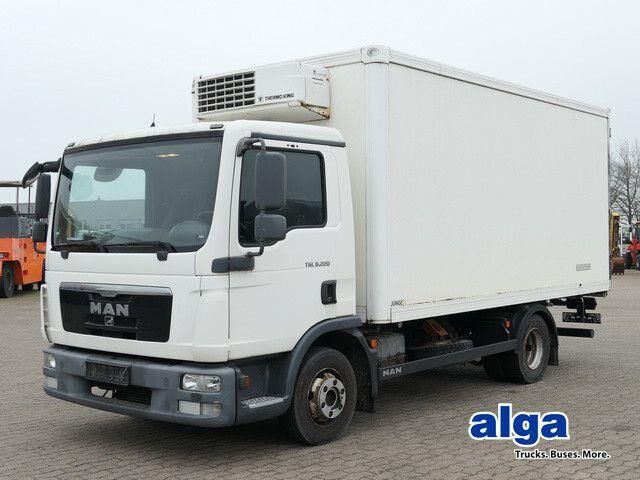 MAN 8.220 TGL BL 4x2, Thermo King, 3. Sitz, 5m lang - Hűtős teherautó: 1 kép. MAN 8.220 TGL BL 4x2, Thermo King, 3. Sitz, 5m lang - Hűtős teherautó: 1 kép.