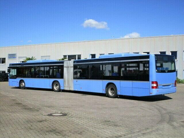 MAN Lions City G, A23, Klima, 49 Sitze, Euro 4 - Csuklós busz: 2 kép. MAN Lions City G, A23, Klima, 49 Sitze, Euro 4 - Csuklós busz: 2 kép.