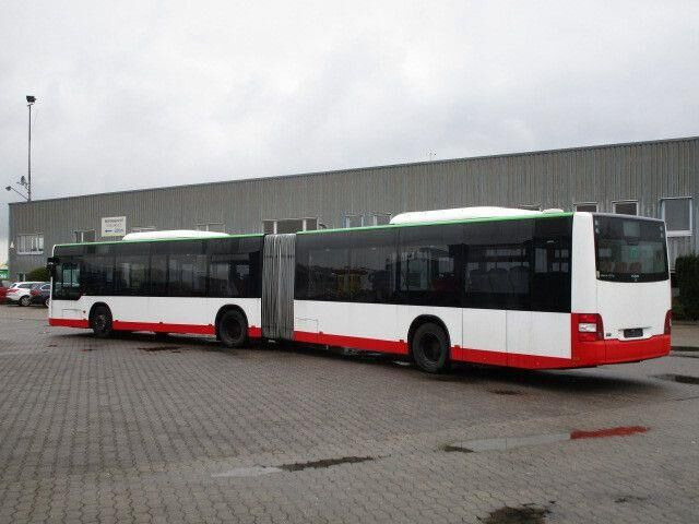 MAN Lions City G, Euro 5 EEV, Klima, 55 Sitze - Csuklós busz: 2 kép. MAN Lions City G, Euro 5 EEV, Klima, 55 Sitze - Csuklós busz: 2 kép.