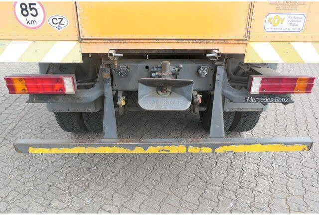 Mercedes-Benz 1518 A Atego 4X4, Klima, AHK, Allrad, Rolltor - Dobozos felépítményű teherautó: 5 kép. Mercedes-Benz 1518 A Atego 4X4, Klima, AHK, Allrad, Rolltor - Dobozos felépítményű teherautó: 5 kép.