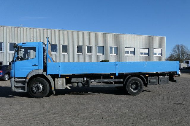 Mercedes-Benz 1824 L Axor 4x2, 3. Sitz, AHK, Gerüstbau, Klima Mercedes-Benz 1824 L Axor 4x2, 3. Sitz, AHK, Gerüstbau, Klima - Platós teherautó: 2 kép. Mercedes-Benz 1824 L Axor 4x2, 3. Sitz, AHK, Gerüstbau, Klima Mercedes-Benz 1824 L Axor 4x2, 3. Sitz, AHK, Gerüstbau, Klima - Platós teherautó: 2 kép.