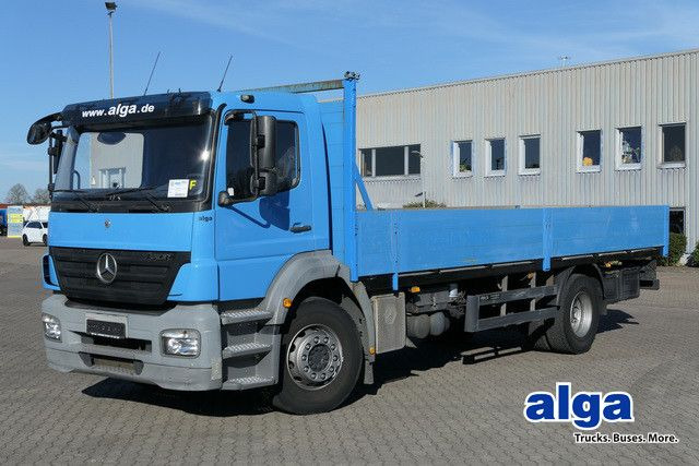 Mercedes-Benz 1824 L Axor 4x2, 3. Sitz, AHK, Gerüstbau, Klima Mercedes-Benz 1824 L Axor 4x2, 3. Sitz, AHK, Gerüstbau, Klima - Platós teherautó: 1 kép. Mercedes-Benz 1824 L Axor 4x2, 3. Sitz, AHK, Gerüstbau, Klima Mercedes-Benz 1824 L Axor 4x2, 3. Sitz, AHK, Gerüstbau, Klima - Platós teherautó: 1 kép.