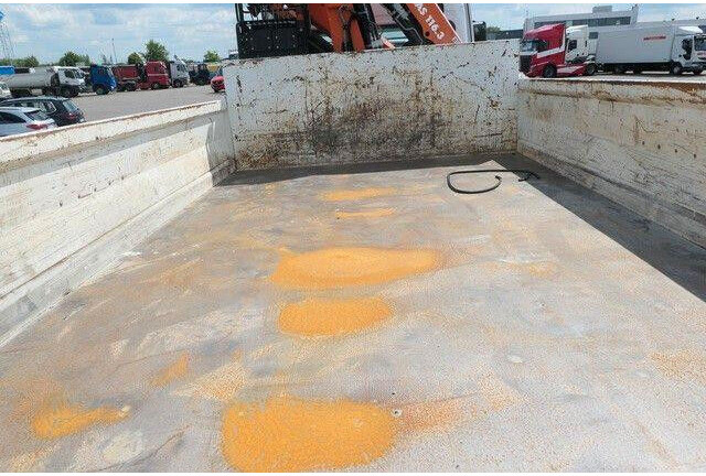 Mercedes-Benz 1829 K Axor, Atlas 116.3-A2L, AHK, Greifer,Klima - Billenőplatós teherautó: 4 kép. Mercedes-Benz 1829 K Axor, Atlas 116.3-A2L, AHK, Greifer,Klima - Billenőplatós teherautó: 4 kép.