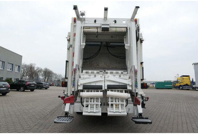 Mercedes-Benz 2532 L Actros 6c2, Olympus 23, Zöller, Klima - Szemetesautó: 4 kép. Mercedes-Benz 2532 L Actros 6c2, Olympus 23, Zöller, Klima - Szemetesautó: 4 kép.