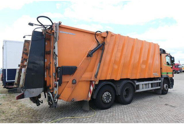 Mercedes-Benz 2532 L Actros 6x2, Faun, Zöller, 24m³, MP3, AC - Szemetesautó: 4 kép. Mercedes-Benz 2532 L Actros 6x2, Faun, Zöller, 24m³, MP3, AC - Szemetesautó: 4 kép.