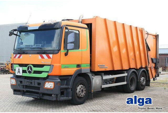 Mercedes-Benz 2532 L Actros 6x2, Faun, Zöller, 24m³, MP3, AC - Szemetesautó: 1 kép. Mercedes-Benz 2532 L Actros 6x2, Faun, Zöller, 24m³, MP3, AC - Szemetesautó: 1 kép.