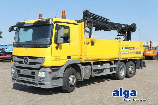 Mercedes-Benz 2536 Actros/MP3/HIAB 211DL/AHK/Klima - Platós teherautó, Darus autó: 1 kép. Mercedes-Benz 2536 Actros/MP3/HIAB 211DL/AHK/Klima - Platós teherautó, Darus autó: 1 kép.