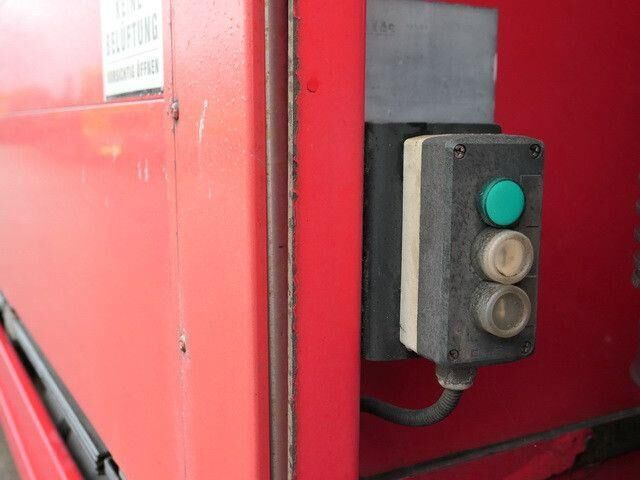 Mercedes-Benz 2541 L NR Actros 6x2, Schwenkwand, Klima, Lift - Dobozos felépítményű teherautó: 4 kép. Mercedes-Benz 2541 L NR Actros 6x2, Schwenkwand, Klima, Lift - Dobozos felépítményű teherautó: 4 kép.