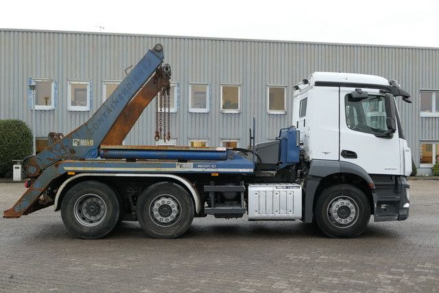 Mercedes-Benz 2640 Antos 6x2, Lenk-Lift-Achse, Klima, Tempomat - Konténerszállító: 2 kép. Mercedes-Benz 2640 Antos 6x2, Lenk-Lift-Achse, Klima, Tempomat - Konténerszállító: 2 kép.