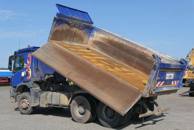 Mercedes-Benz 2643 K Arocs/6x4/Meiller/Plane/AHK/Klima - Billenőplatós teherautó: 3 kép. Mercedes-Benz 2643 K Arocs/6x4/Meiller/Plane/AHK/Klima - Billenőplatós teherautó: 3 kép.