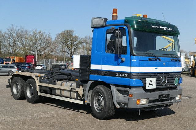 Mercedes-Benz 3343 Actros 6x4, Multilift LHS26056, Klima, AHK - Horgos rakodó teherautó: 5 kép. Mercedes-Benz 3343 Actros 6x4, Multilift LHS26056, Klima, AHK - Horgos rakodó teherautó: 5 kép.