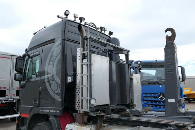 Mercedes-Benz 3560 L Actros 8x4/2, Hiab XR24SL56, Voll-Luft - Horgos rakodó teherautó: 4 kép. Mercedes-Benz 3560 L Actros 8x4/2, Hiab XR24SL56, Voll-Luft - Horgos rakodó teherautó: 4 kép.