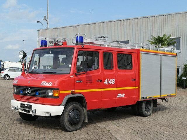 Mercedes-Benz 814 D/Feuerwehr/Metz/Wassertank/Pumpe - Tűzoltóautó: 4 kép. Mercedes-Benz 814 D/Feuerwehr/Metz/Wassertank/Pumpe - Tűzoltóautó: 4 kép.