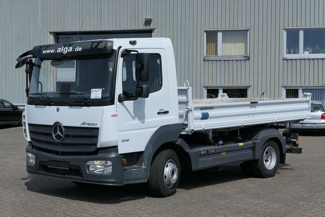 Mercedes-Benz 818 K Atego 4x2, Meiller, 19tkm, 2x AHK, Klima - Billenőplatós kisteherautó: 4 kép. Mercedes-Benz 818 K Atego 4x2, Meiller, 19tkm, 2x AHK, Klima - Billenőplatós kisteherautó: 4 kép.