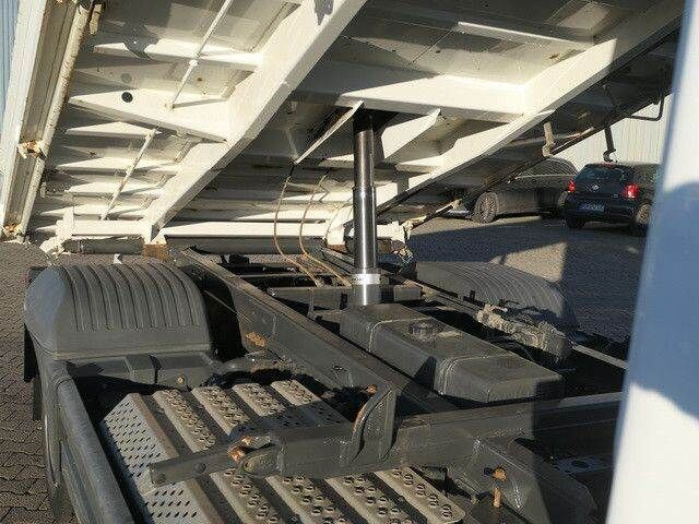 Mercedes-Benz 818 K Atego 4x2, Meiller, AHK, 3. Sitz, 168tkm. - Billenőplatós teherautó: 2 kép. Mercedes-Benz 818 K Atego 4x2, Meiller, AHK, 3. Sitz, 168tkm. - Billenőplatós teherautó: 2 kép.