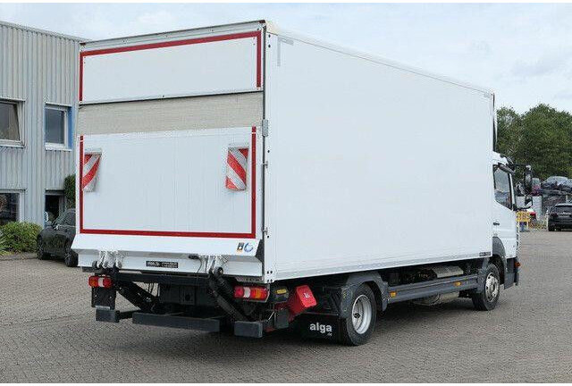 Mercedes-Benz 821 L Atego 4x2, 6.100mm lang, LBW, Klima, Luft - Dobozos felépítményű teherautó: 3 kép. Mercedes-Benz 821 L Atego 4x2, 6.100mm lang, LBW, Klima, Luft - Dobozos felépítményű teherautó: 3 kép.