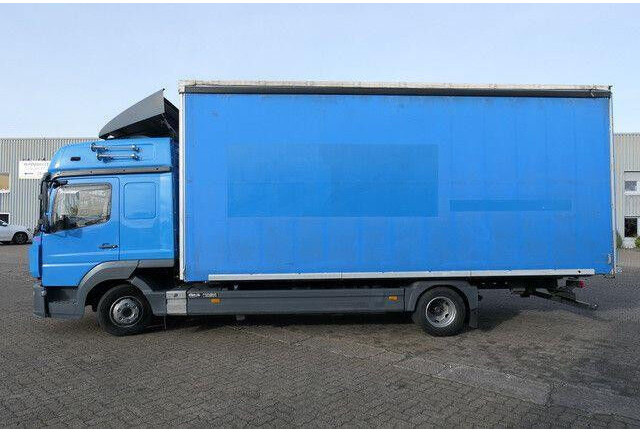 Mercedes-Benz 823 Atego 4x2, Edscha, Schiebeplane, Standklima - Ponyvás teherautó: 4 kép. Mercedes-Benz 823 Atego 4x2, Edscha, Schiebeplane, Standklima - Ponyvás teherautó: 4 kép.