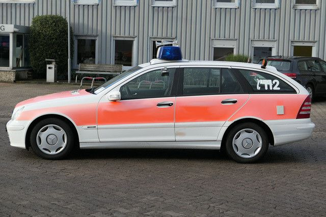 Mercedes-Benz C 220 C -Klasse T-Modell C 220 T CDI - Autó: 2 kép. Mercedes-Benz C 220 C -Klasse T-Modell C 220 T CDI - Autó: 2 kép.