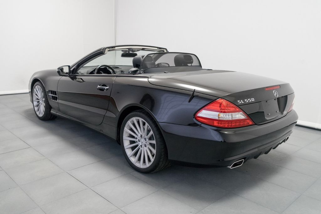 Mercedes-Benz SL 500/550, erst 39 Tkm., TOP Zustand/TÜV neu! - Autó: 4 kép. Mercedes-Benz SL 500/550, erst 39 Tkm., TOP Zustand/TÜV neu! - Autó: 4 kép.
