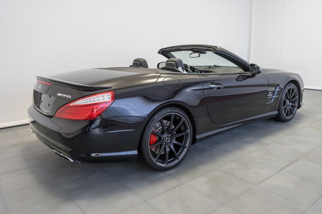Mercedes-Benz SL 63 AMG/nur 19 Tkm./TÜV+Service neu! - Autó: 4 kép. Mercedes-Benz SL 63 AMG/nur 19 Tkm./TÜV+Service neu! - Autó: 4 kép.
