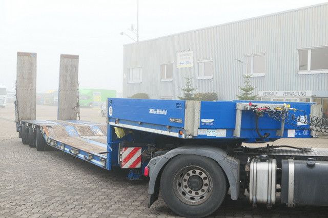 Müller-Mitteltal TTS-VLL 30,0 Profi, Tiefbett, Rampen, Gelenkt - Félpótkocsi mélybölcsős: 3 kép. Müller-Mitteltal TTS-VLL 30,0 Profi, Tiefbett, Rampen, Gelenkt - Félpótkocsi mélybölcsős: 3 kép.