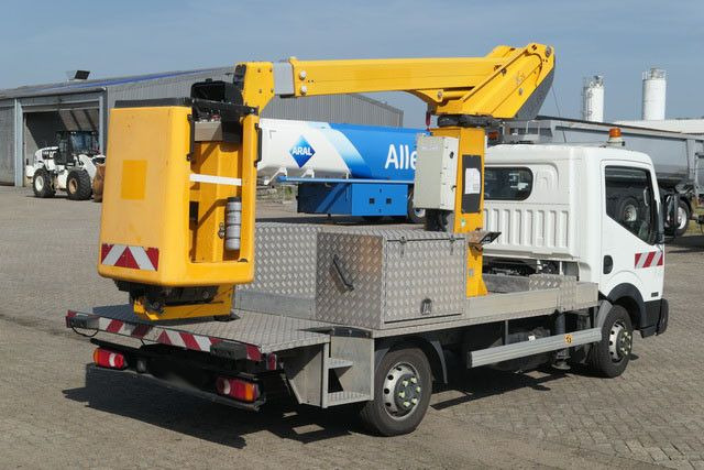 Nissan 32.12 4x2, 11m Arbeitshühe, Klima, 3x am Lager - Emelőkosaras teherautó, Kisteherautó: 3 kép. Nissan 32.12 4x2, 11m Arbeitshühe, Klima, 3x am Lager - Emelőkosaras teherautó, Kisteherautó: 3 kép.
