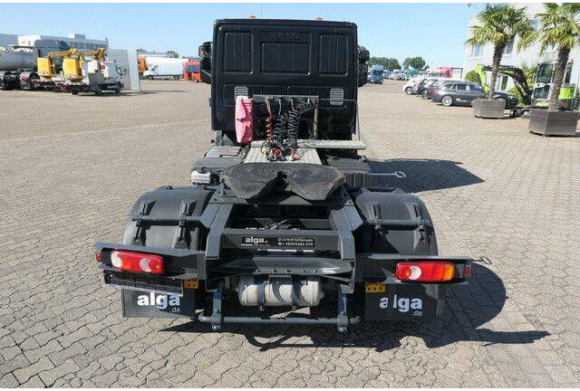 Iveco 80E22 EuroCargo 4x2, 3. Sitz, Automatik,Tempomat - Nyergesvontató: 4 kép. Iveco 80E22 EuroCargo 4x2, 3. Sitz, Automatik,Tempomat - Nyergesvontató: 4 kép.