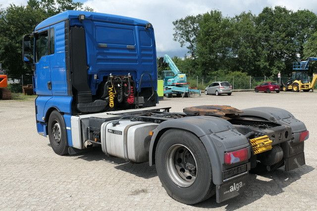 MAN 18.400 TGX 4x2, Klima, Kein AdBlue, Schlafliege - Nyergesvontató: 3 kép. MAN 18.400 TGX 4x2, Klima, Kein AdBlue, Schlafliege - Nyergesvontató: 3 kép.