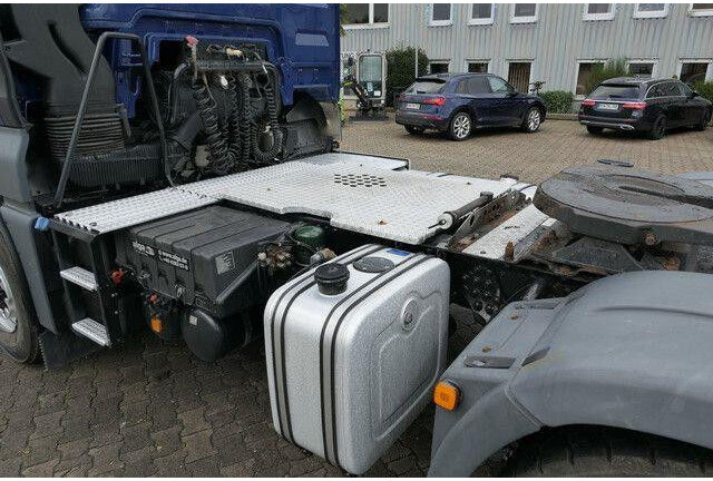 MAN 18.500 TGX BLS 4x4, XLX, HydroDrive, Hydr., AC - Nyergesvontató: 4 kép. MAN 18.500 TGX BLS 4x4, XLX, HydroDrive, Hydr., AC - Nyergesvontató: 4 kép.