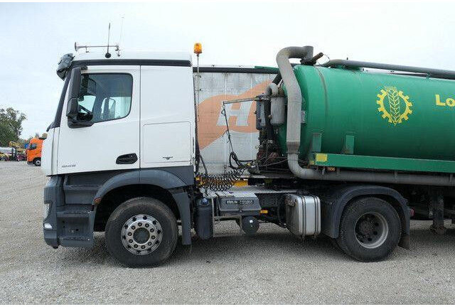 Mercedes-Benz 1845 Arocs 4x2, Retarder, Hydr., Alu-Felgen - Nyergesvontató: 3 kép. Mercedes-Benz 1845 Arocs 4x2, Retarder, Hydr., Alu-Felgen - Nyergesvontató: 3 kép.