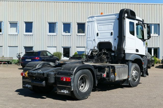 Mercedes-Benz 1845 LS Arocs 4x4, HAD, Hydr., Klima, - Nyergesvontató: 3 kép. Mercedes-Benz 1845 LS Arocs 4x4, HAD, Hydr., Klima, - Nyergesvontató: 3 kép.