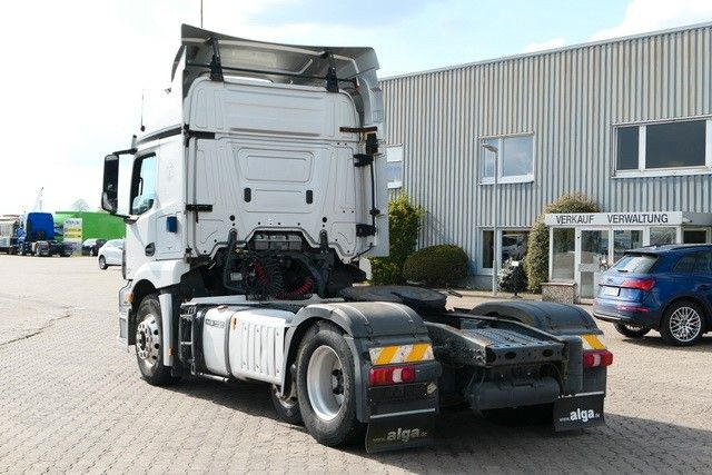 Mercedes-Benz 2443 LS Actros 6x2, MP4, 3-Achser, Hydr., Euro 6 - Nyergesvontató: 5 kép. Mercedes-Benz 2443 LS Actros 6x2, MP4, 3-Achser, Hydr., Euro 6 - Nyergesvontató: 5 kép.