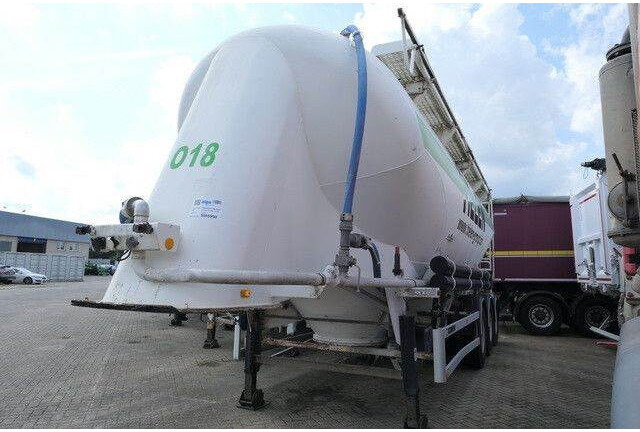 SPITZER SF 2737 PI, Zement, 37m³, Alu-Felgen, 1 Kammer - Tartályos félpótkocsi: 2 kép. SPITZER SF 2737 PI, Zement, 37m³, Alu-Felgen, 1 Kammer - Tartályos félpótkocsi: 2 kép.
