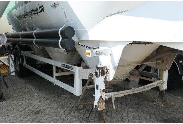 SPITZER SF 2743 PI, Zement, Alu-Felgen, 43m³, 1 Kammer - Tartályos félpótkocsi: 3 kép. SPITZER SF 2743 PI, Zement, Alu-Felgen, 43m³, 1 Kammer - Tartályos félpótkocsi: 3 kép.