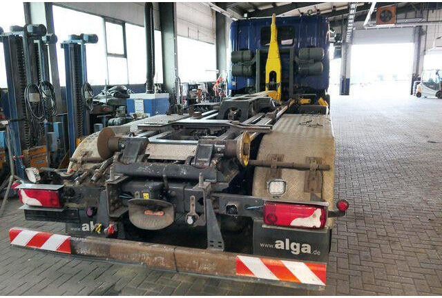 Scania R 500 8x4, Palfinger P24A, Knickarm, Retarder,AC - Horgos rakodó teherautó: 3 kép. Scania R 500 8x4, Palfinger P24A, Knickarm, Retarder,AC - Horgos rakodó teherautó: 3 kép.