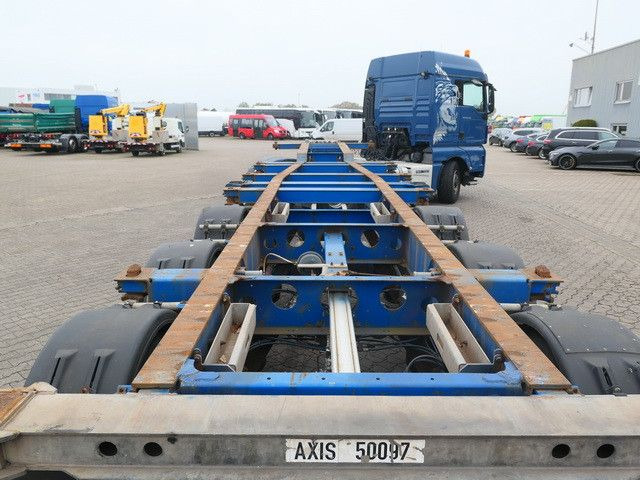 Schmitz Cargobull SCF24G/ 1x20/2x20/1x30/1x40/1x45 Fuß Container - Félpótkocsi cserefelépítményes: 5 kép. Schmitz Cargobull SCF24G/ 1x20/2x20/1x30/1x40/1x45 Fuß Container - Félpótkocsi cserefelépítményes: 5 kép.
