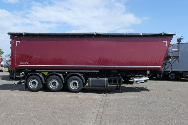 Schmitz Cargobull SKI 24 SL 9.6/Kombitüren/51 cbm./Wassertank - Félpótkocsi billenőplatós: 5 kép. Schmitz Cargobull SKI 24 SL 9.6/Kombitüren/51 cbm./Wassertank - Félpótkocsi billenőplatós: 5 kép.